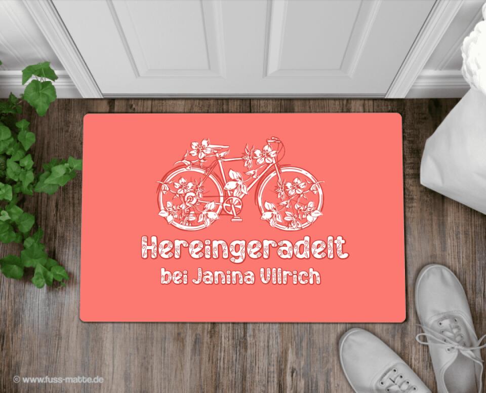 Fußmatte personalisiert Hereingeradelt 2 Radfahrerin - artidomo